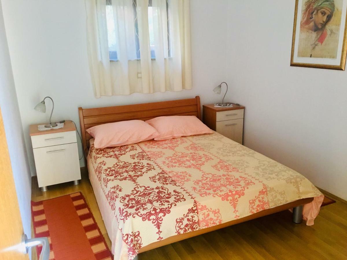 Stoja Apartment Pula Exterior photo